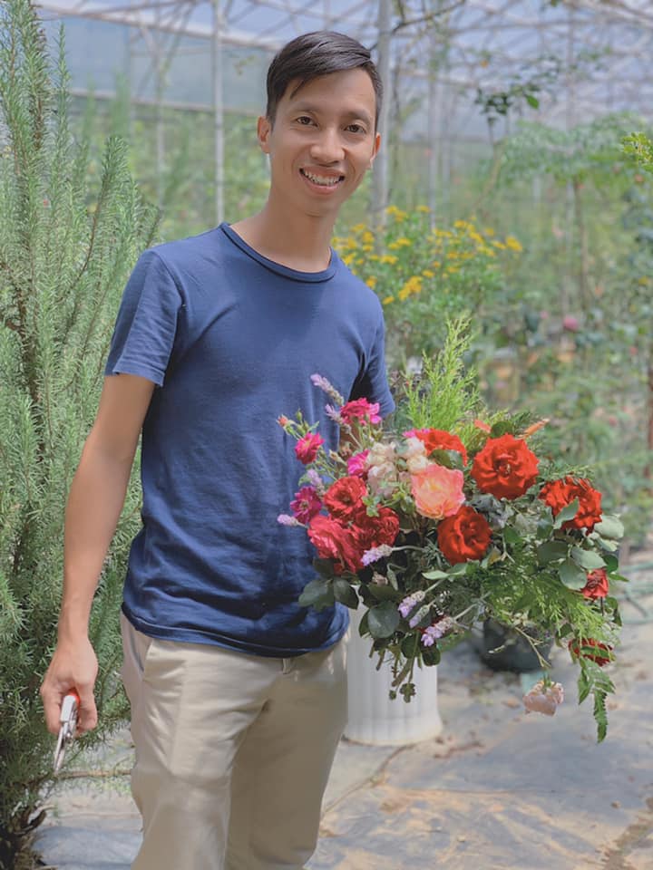 Chàng trai Đà Nẵng cắm hoa nổi tiếng thế giới